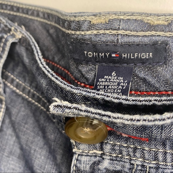 Tommy Hilfiger Boyfriend Style Rolled Up Cuffed Hem Denim Blue Jean Shorts - Picture 4 of 4